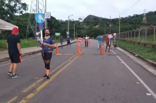 La actividad fue realizada en el sector del monumento de la Virgen de Manare para hacer actividad física.